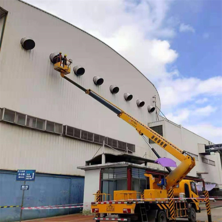 郏县高空作业车出租服务：专业广告牌安装解决方案