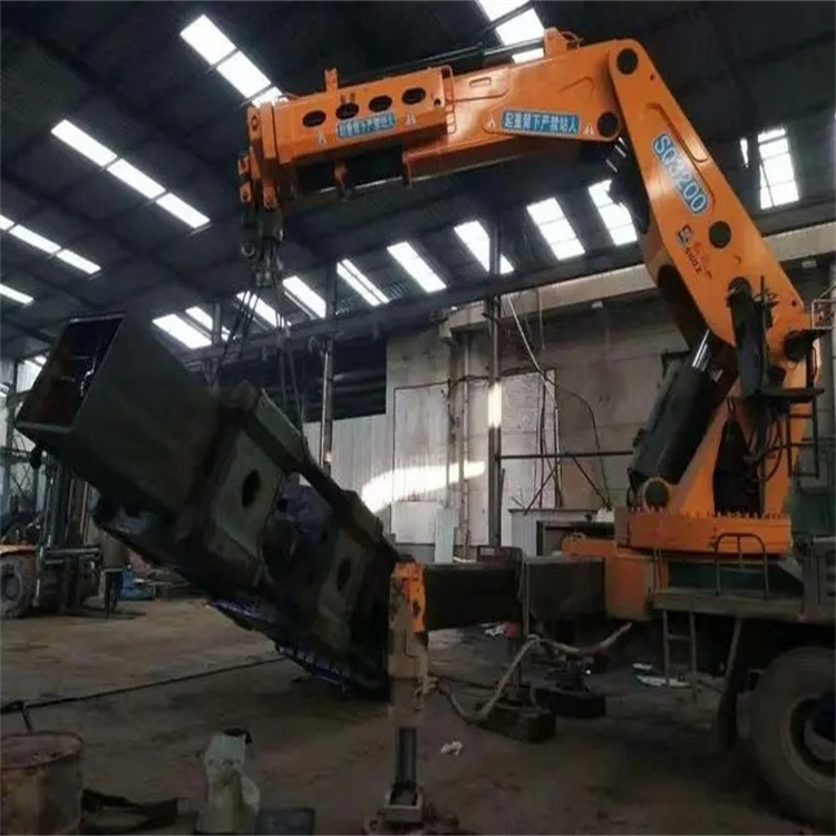 郏县130吨折臂吊车出租吊机租赁附近电话