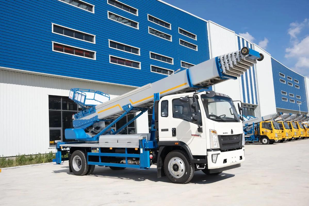 郏县出租云梯车高空作业车 建筑垃圾搬运